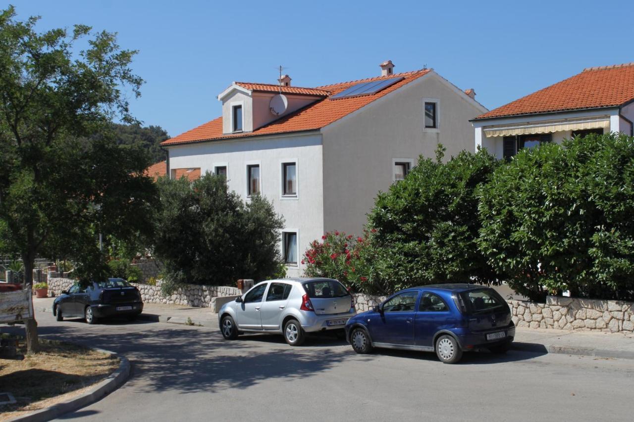 Apartments With A Parking Space Mali Lošinj Exterior foto